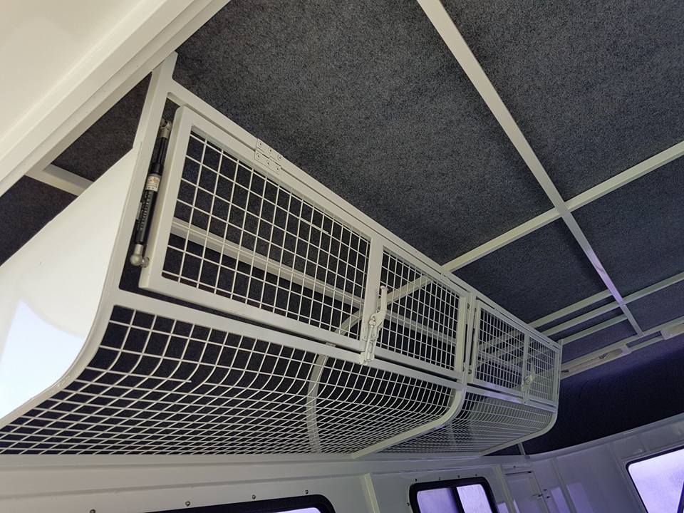 Verlängerter Winkellast-Pferdewagen für 2 Pferde