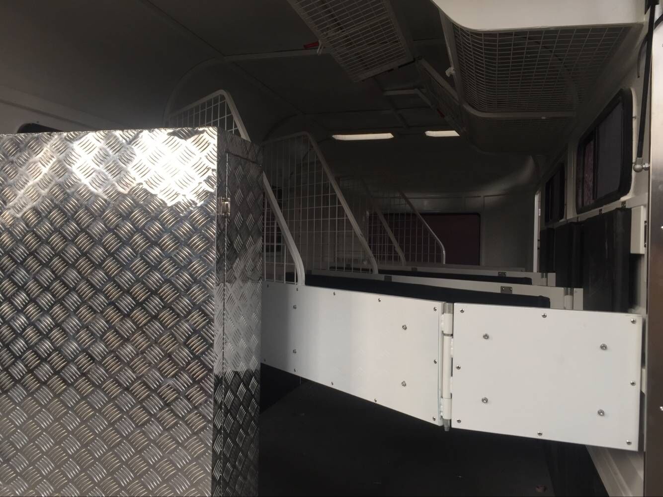 Winkellast-Pferdewagen für 3 Pferde