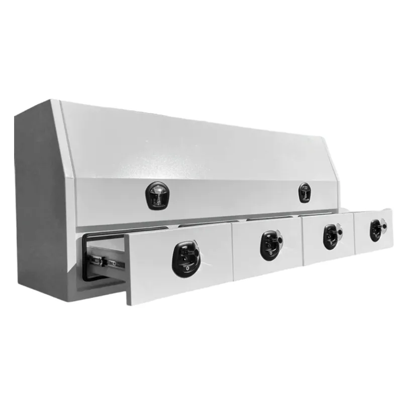 Werkzeugkasten aus Aluminium mit seitlicher Öffnung