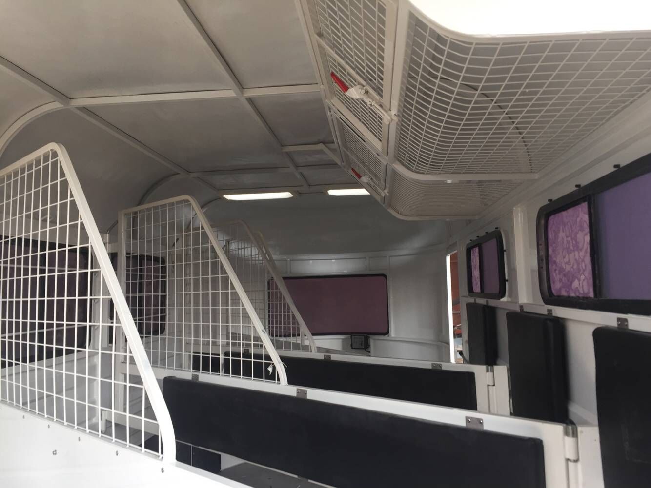 Winkellast-Pferdewagen für 3 Pferde