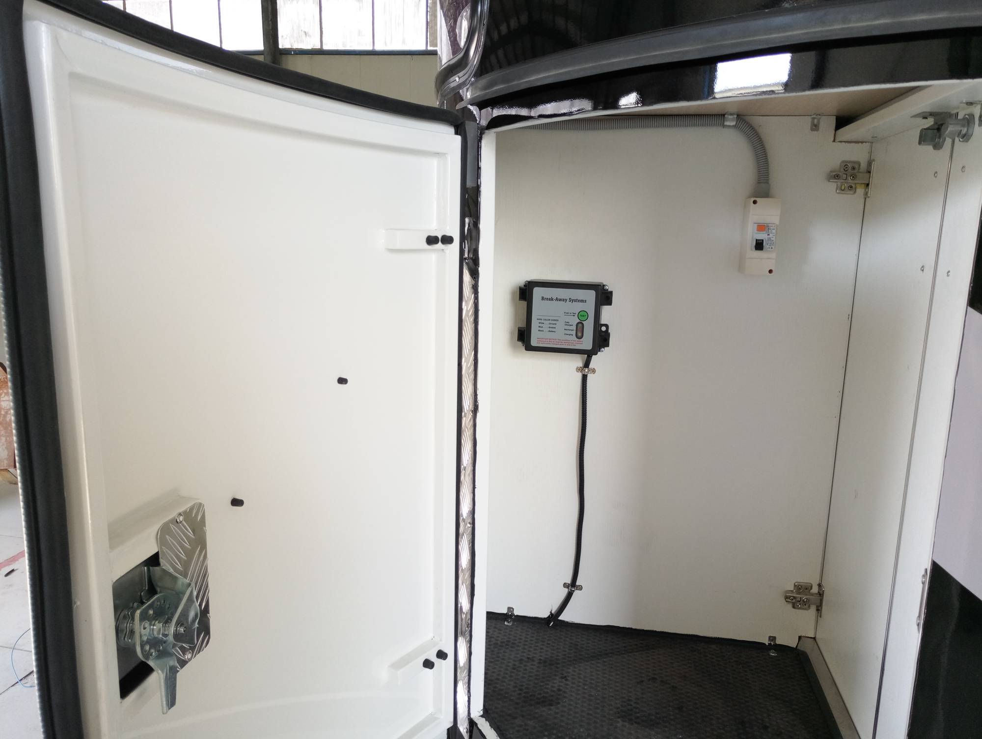 Deluxe-Pferdepose für 3 Pferde