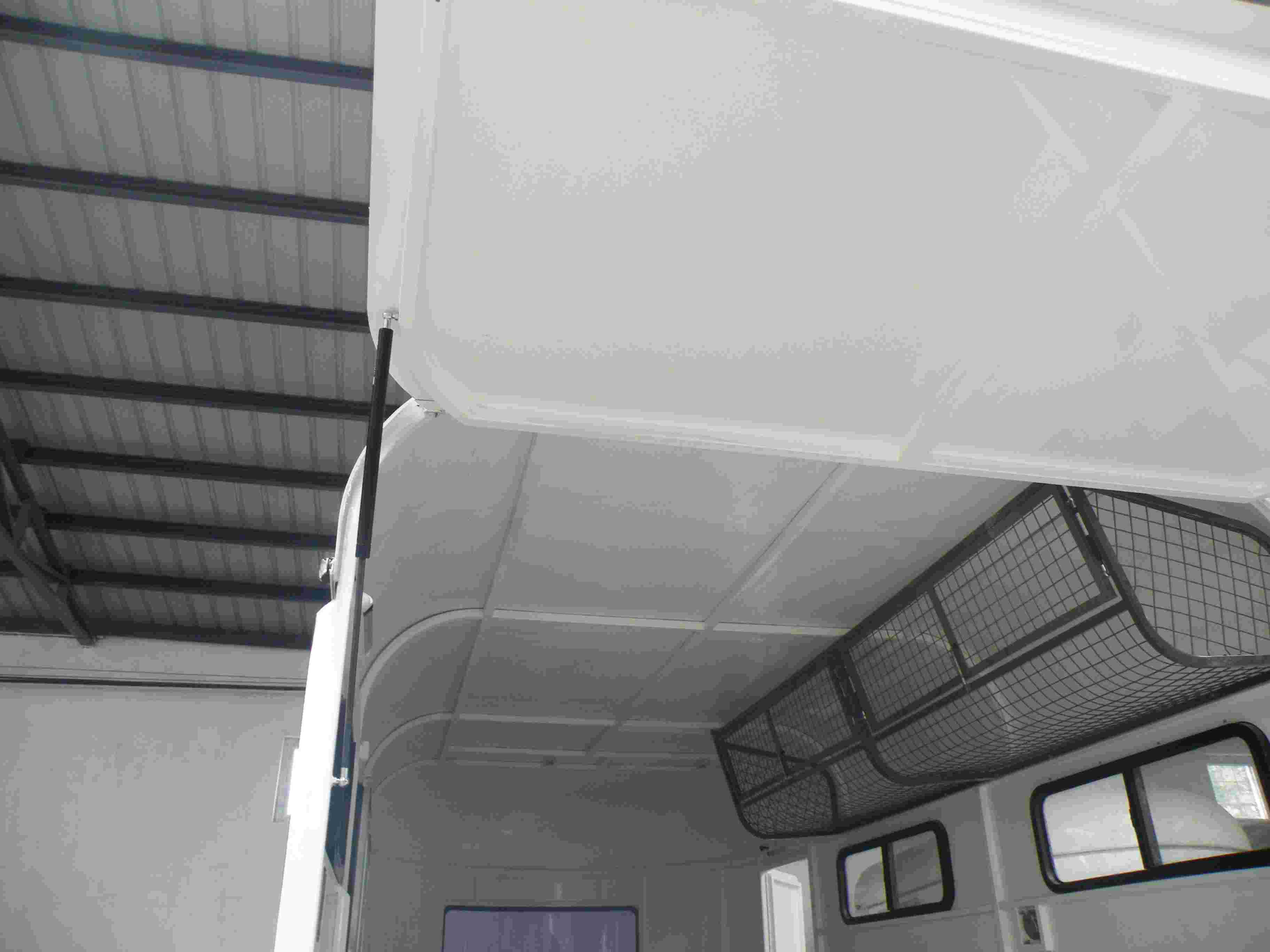 Winkellast-Pferdewagen für 3 Pferde