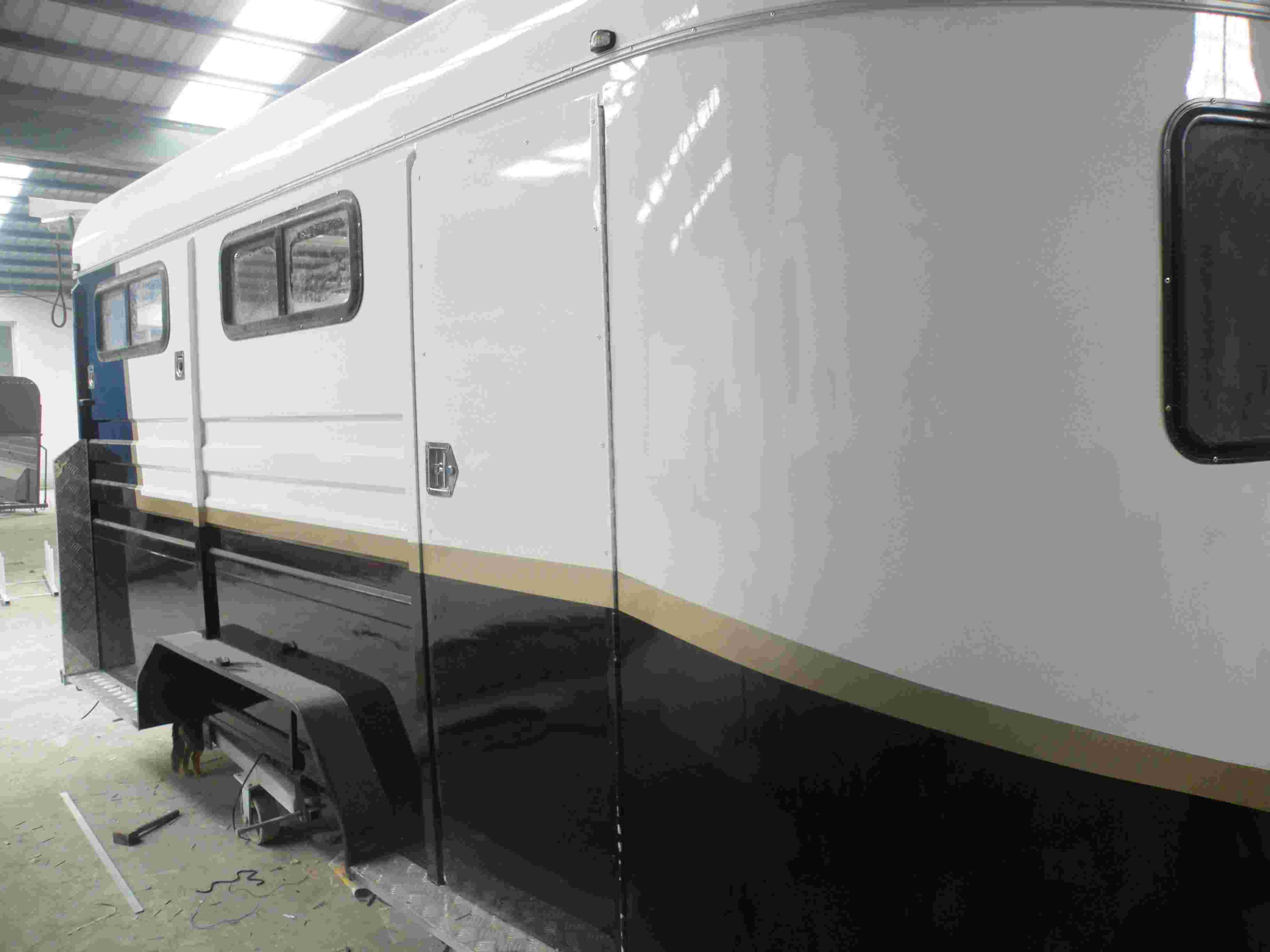 Winkellast-Pferdewagen für 3 Pferde