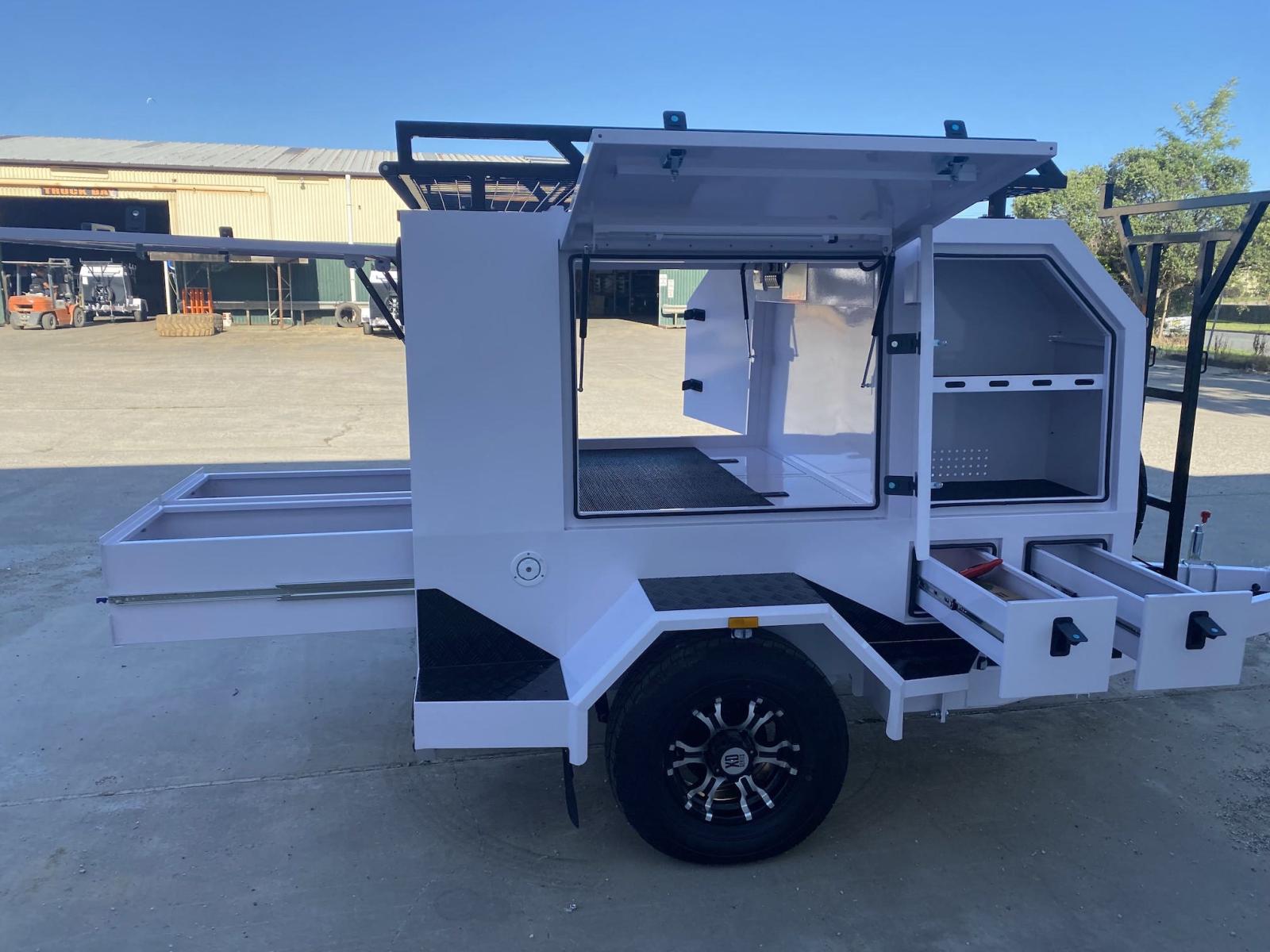 Einachsiger großer Handwerkeranhänger