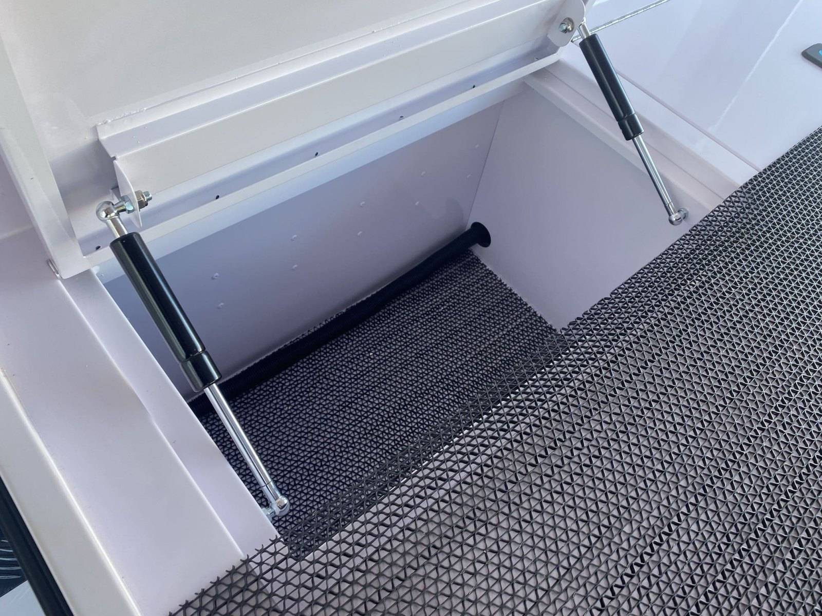 Einachsiger großer Handwerkeranhänger