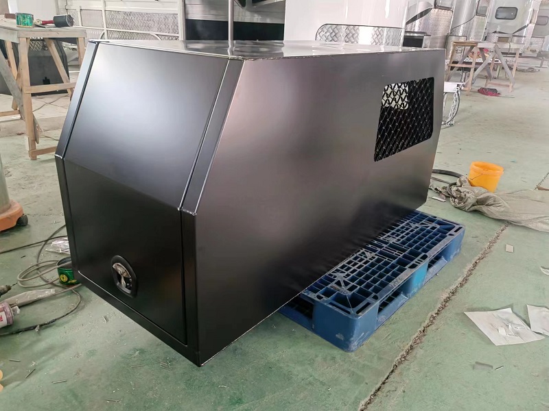 Ute-Baldachin aus Aluminium