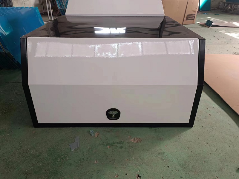 Gullwing-Verdeck für Kompakt-Lkw