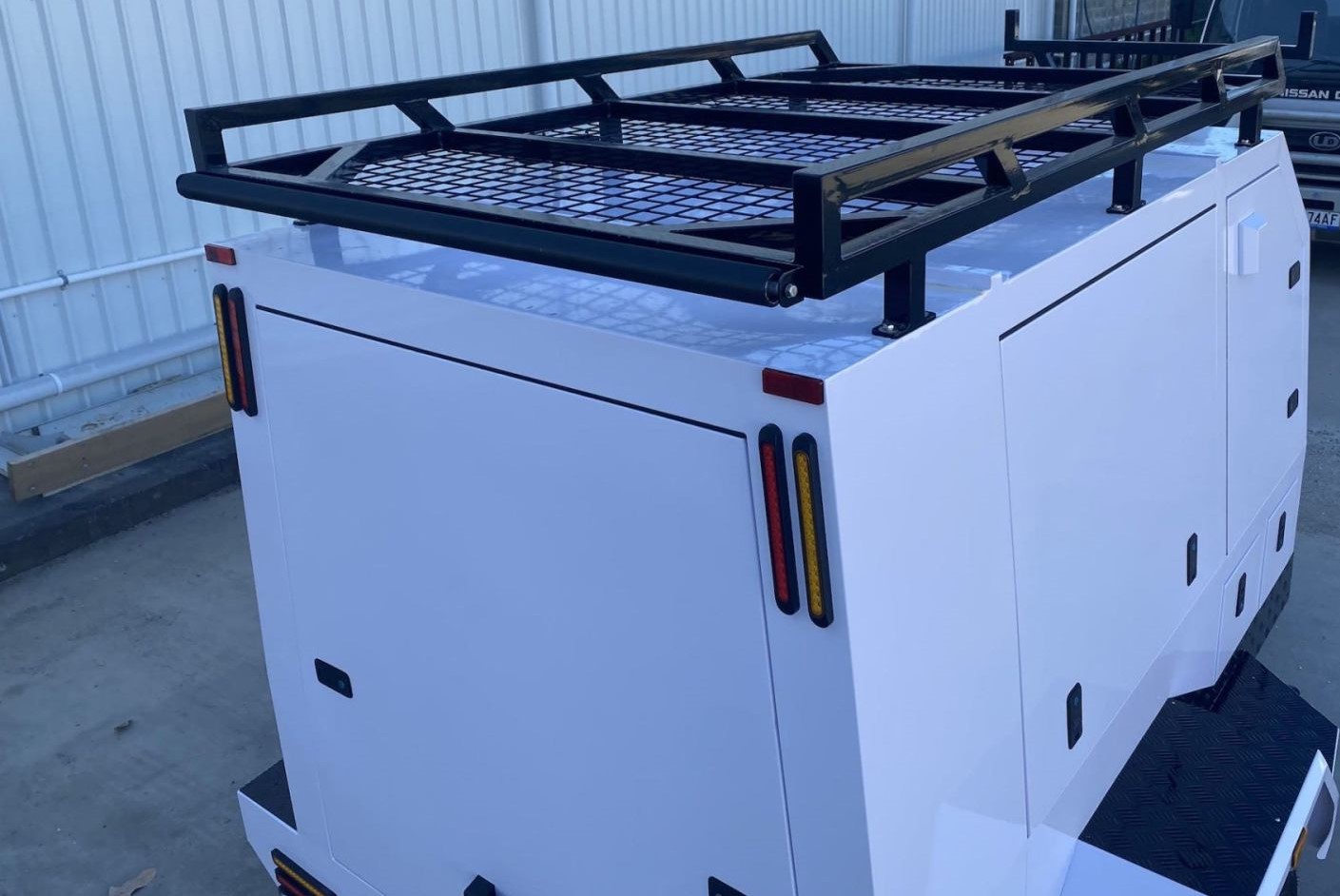 Einachsiger großer Tradie-Anhänger