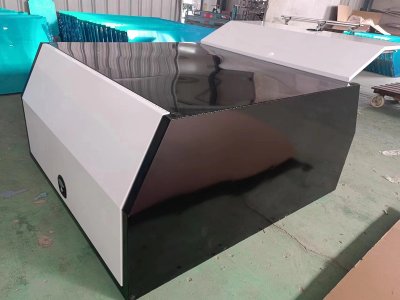 Gullwing-Verdeck für Kompakt-Lkw