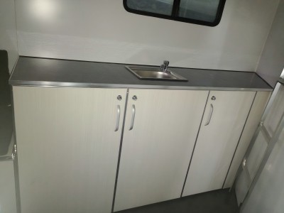 Maßgeschneiderter, quadratischer Vorderwagen für Pferde